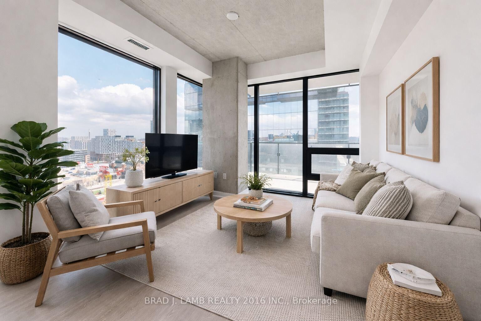 Property Photo:  284 King Street E 2502  ON M5A 1K4 