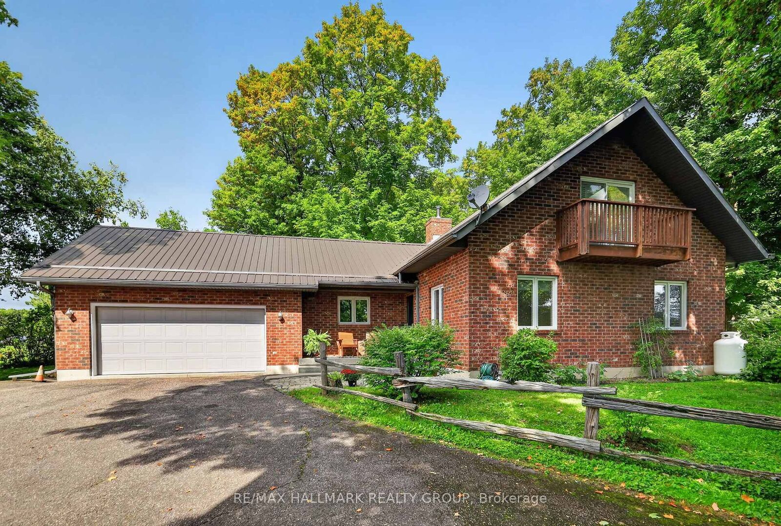 Property Photo:  765 Scheel Drive  ON K7S 3G8 