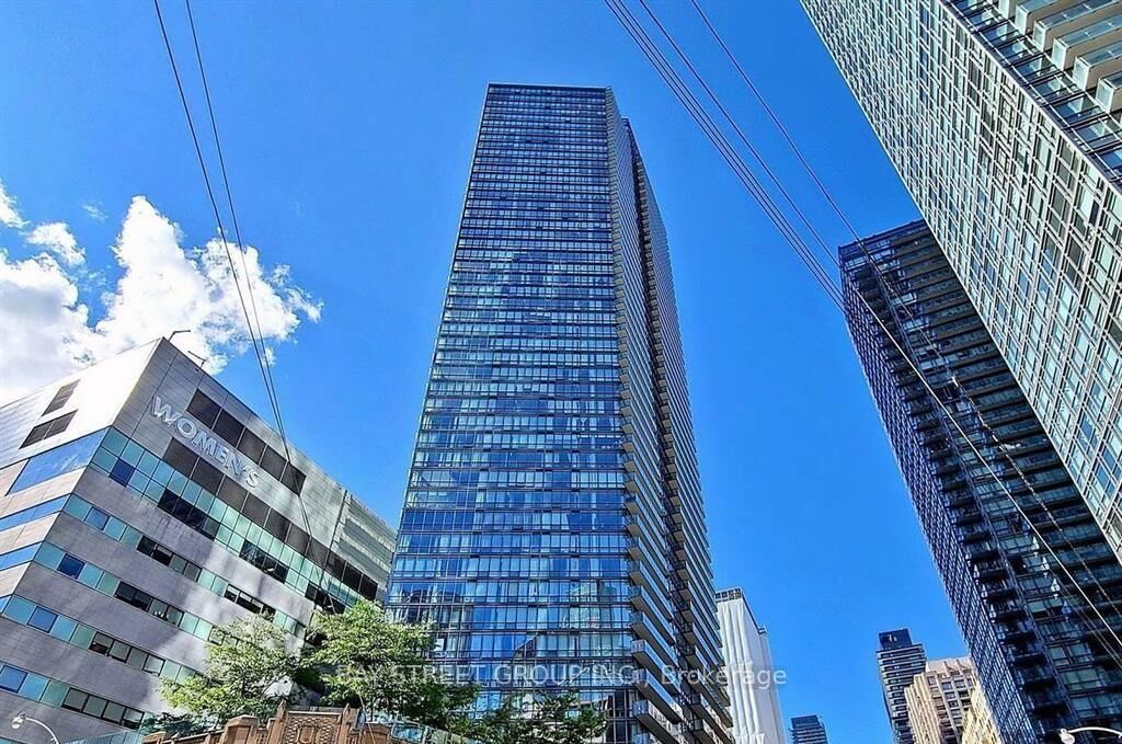 Property Photo:  832 Bay Street W 3602  ON M5S 1Z6 