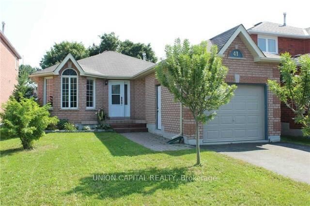 Property Photo:  41 McVeigh Drive  ON L4N 7E3 