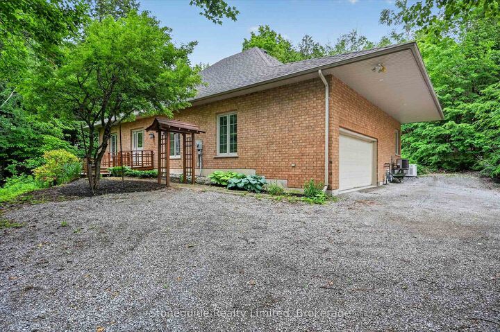 Property Photo:  761 Cedarhurst Drive  ON K9J 0C5 