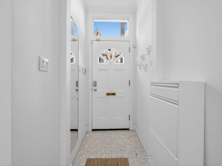 Property Photo: 63 Alcorn Avenue ON M4V 1E5