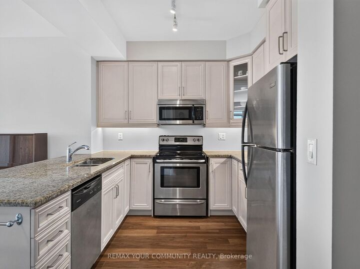 Property Photo:  180 John West Way 306  ON L4G 0R3 