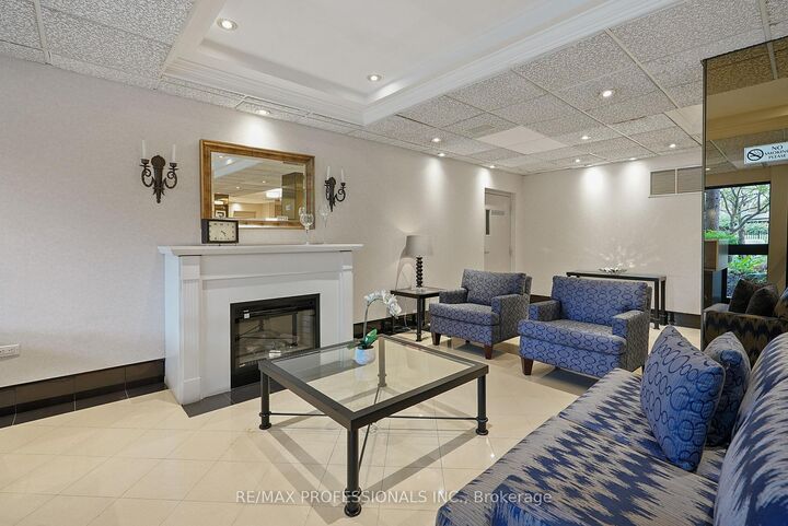 Property Photo:  1320 Mississauga Valley Boulevard 510  ON L5A 3S9 
