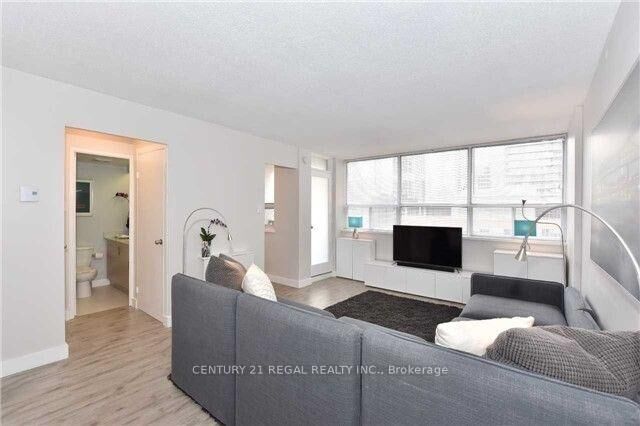 Property Photo:  30 Gloucester Street 1107  ON M4Y 1L6 