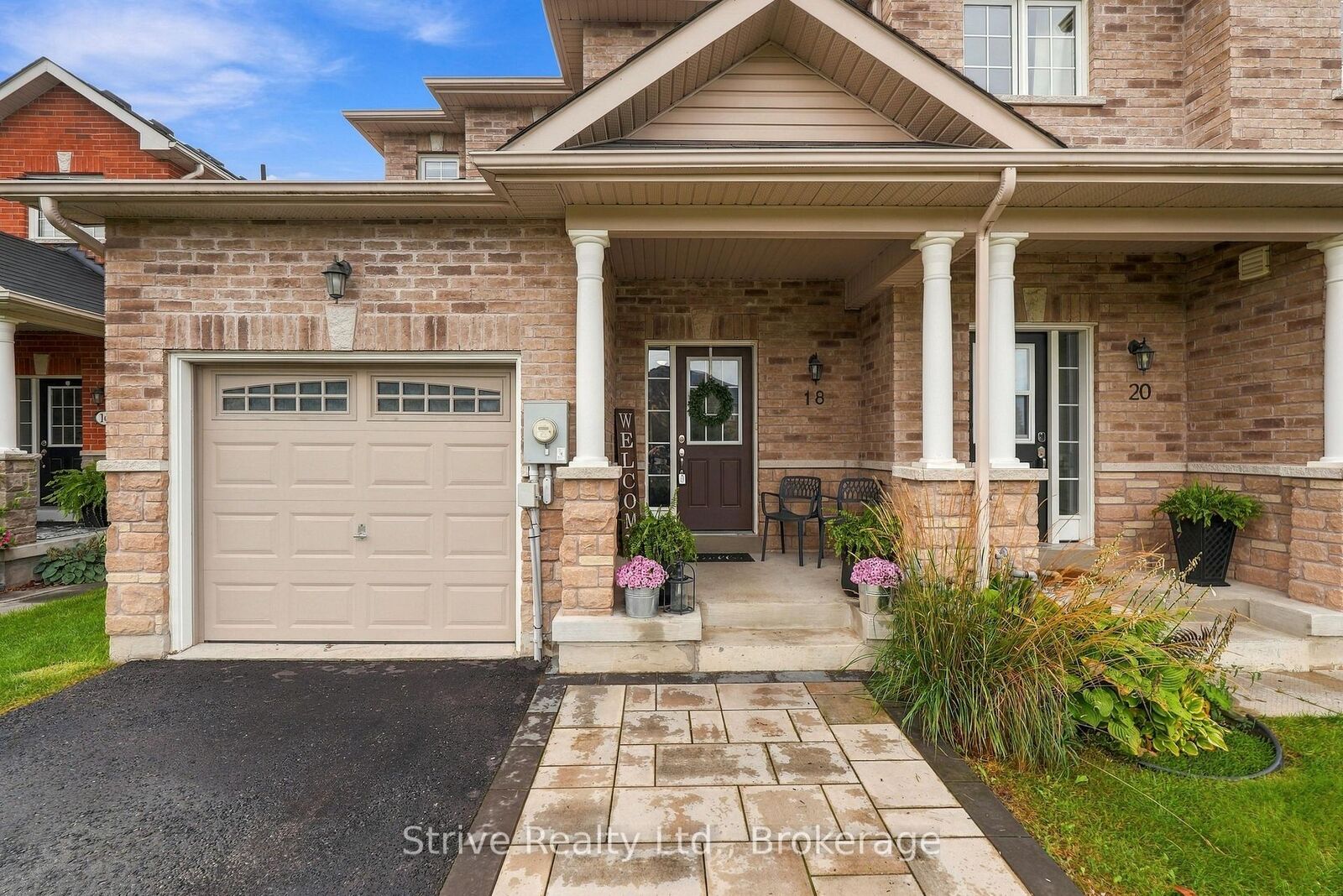 Property Photo:  18 Bud Doucette Court  ON L9P 0E4 