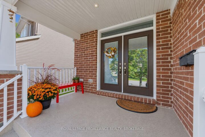 Property Photo:  1369 Waterside Way  ON K7K 0G2 