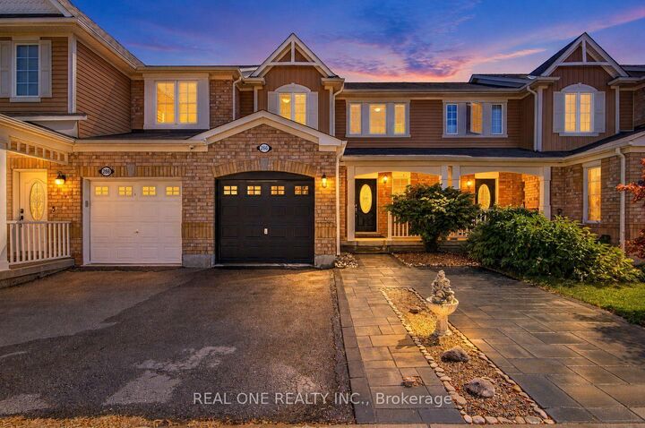 Property Photo:  266 Woodley Crescent  ON L9T 8C4 
