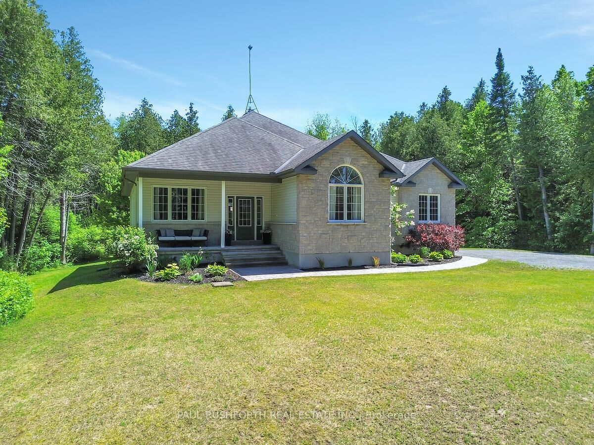 Property Photo:  701 Deertail Lane  ON K0A 1L0 