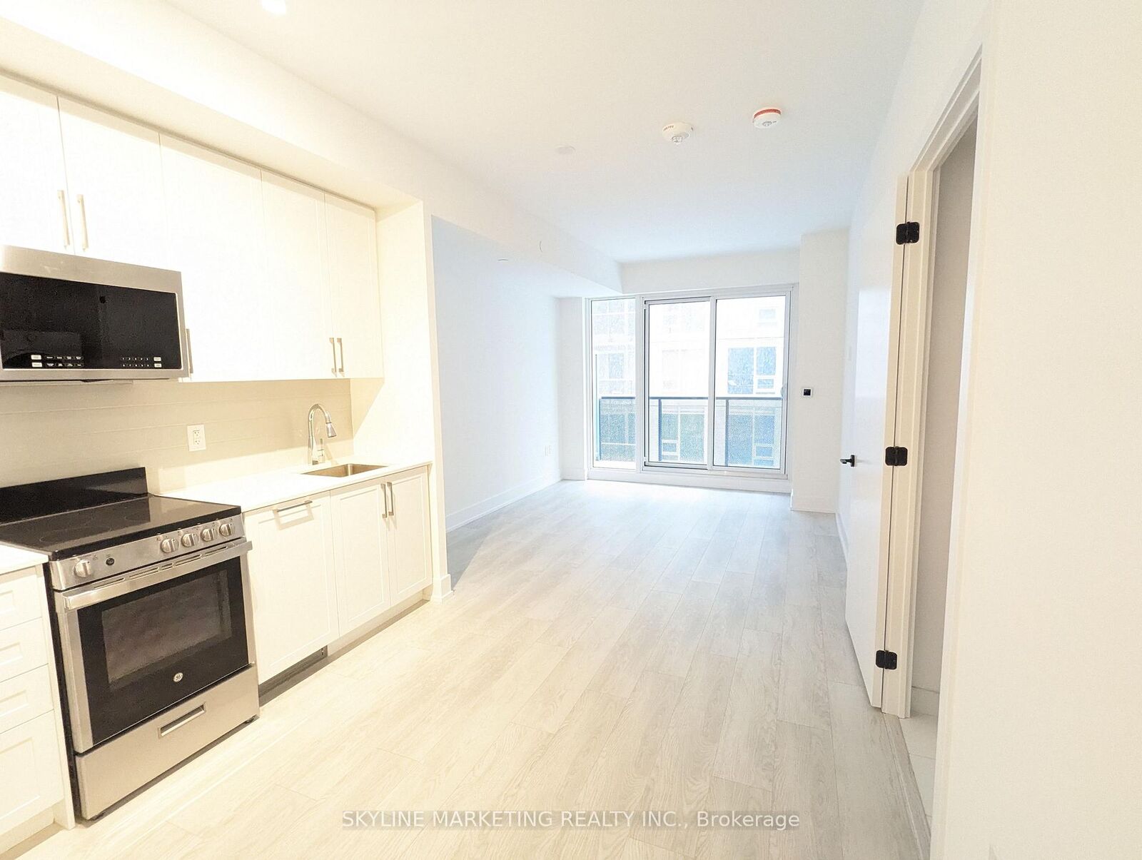 Property Photo:  2450 Old Bronte Road 327  ON L6M 5P6 