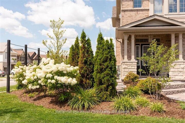 Property Photo:  219 Summit Ridge Drive  ON N1E 0L7 