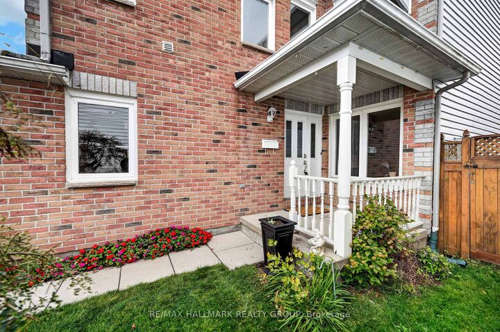 Property Photo:  6601 Windsong Avenue  ON K1C 6N1 
