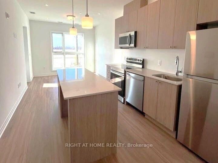Property Photo:  490 Gordon Krantz Avenue 108  ON L9E 1Z5 