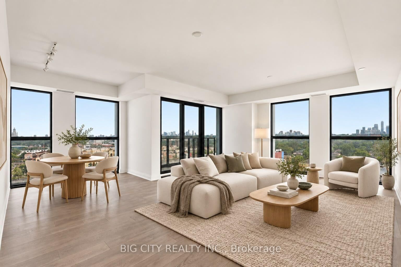 Property Photo: 25 Frederick Todd Way 1402 ON M4G 0C9