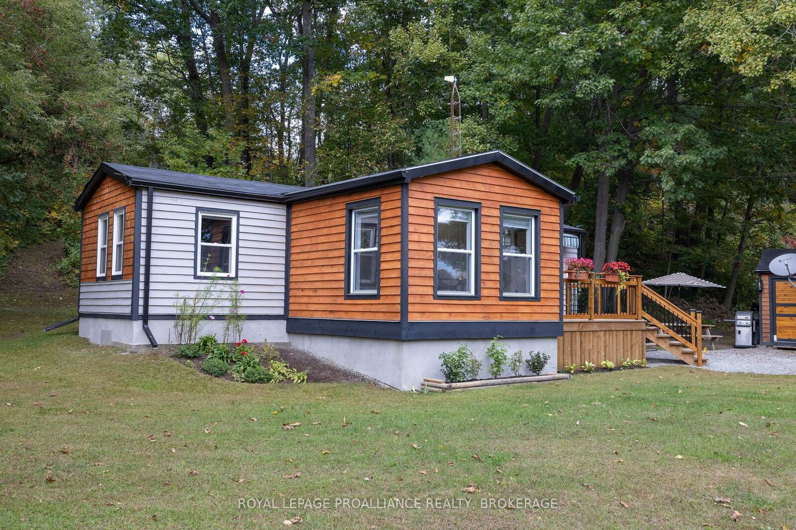 Property Photo:  106 Old River Road  ON K0E 1R0 