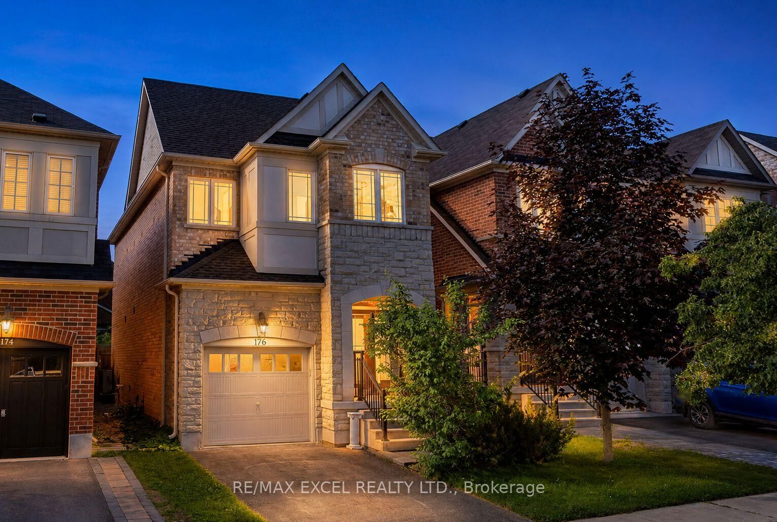Property Photo:  176 Sir Sanford Fleming Way  ON L6A 0V4 