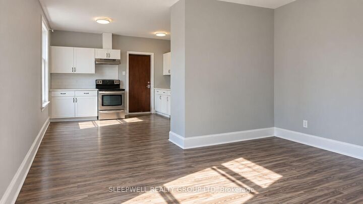 Property Photo:  505 Lisgar Street 2  ON K1R 5H2 