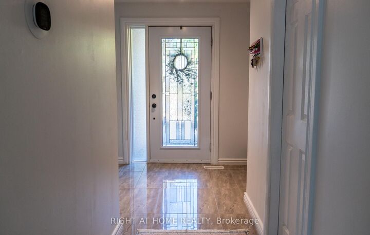 Property Photo:  6080 Rivercrest Drive  ON K1C 5R2 