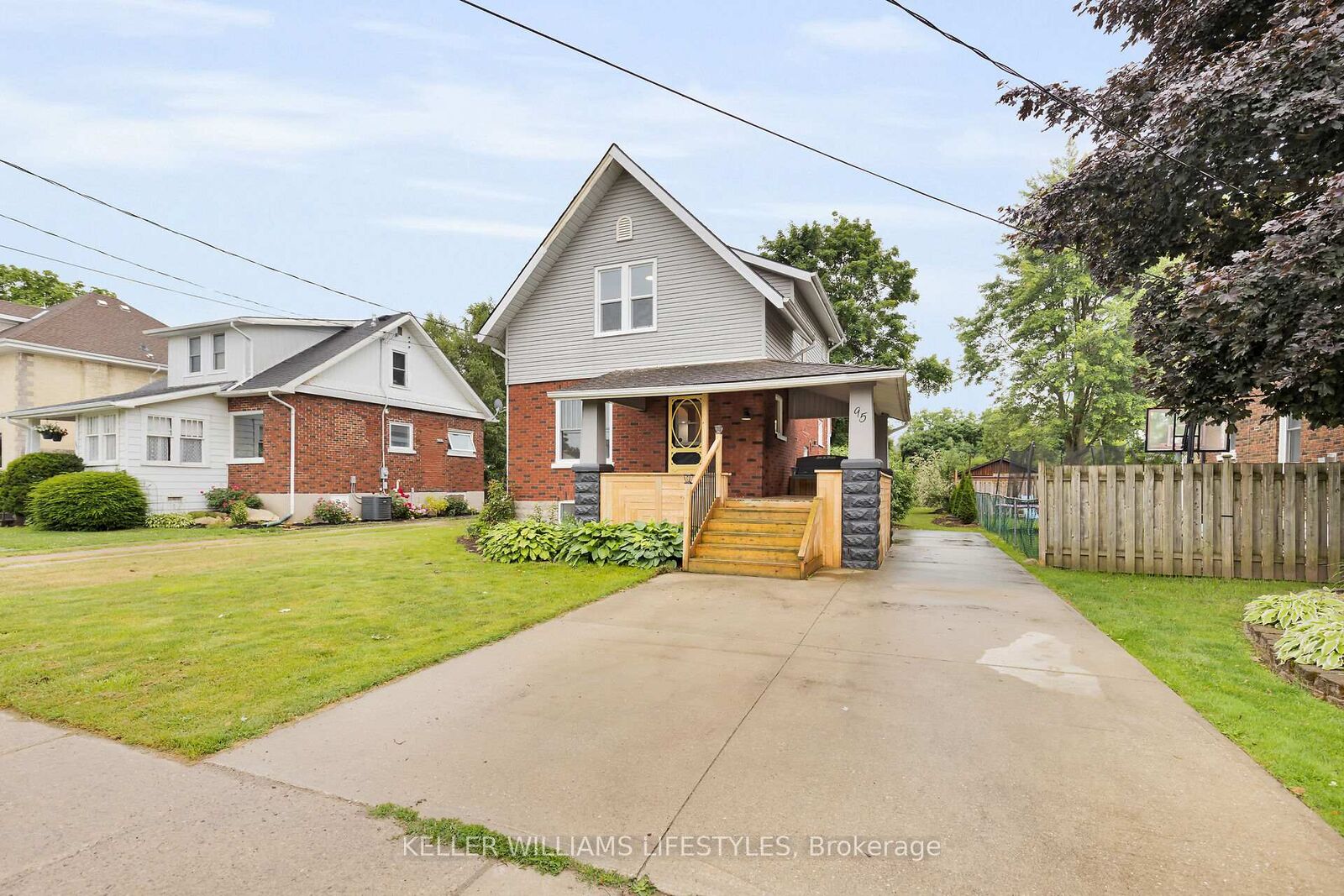 Property Photo:  95 John Street E  ON N0M 1S0 