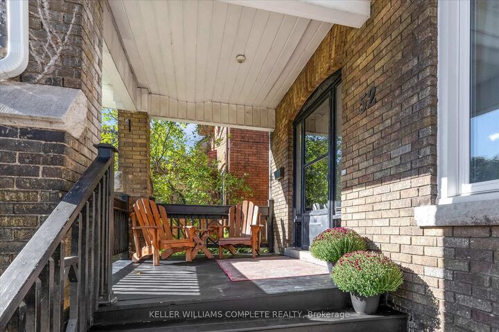 Property Photo:  52 Fairmount Avenue  ON L8P 3Z5 