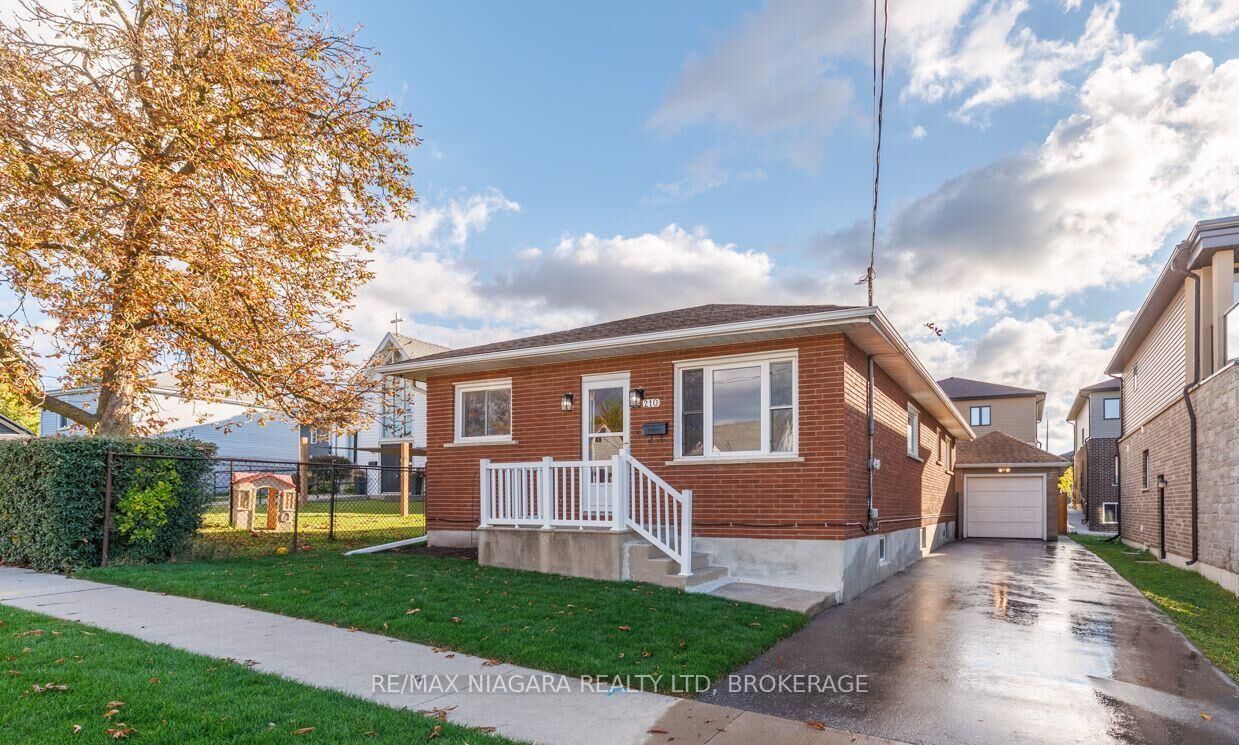 Property Photo: 210 Taylor Street ON L2V 1C3