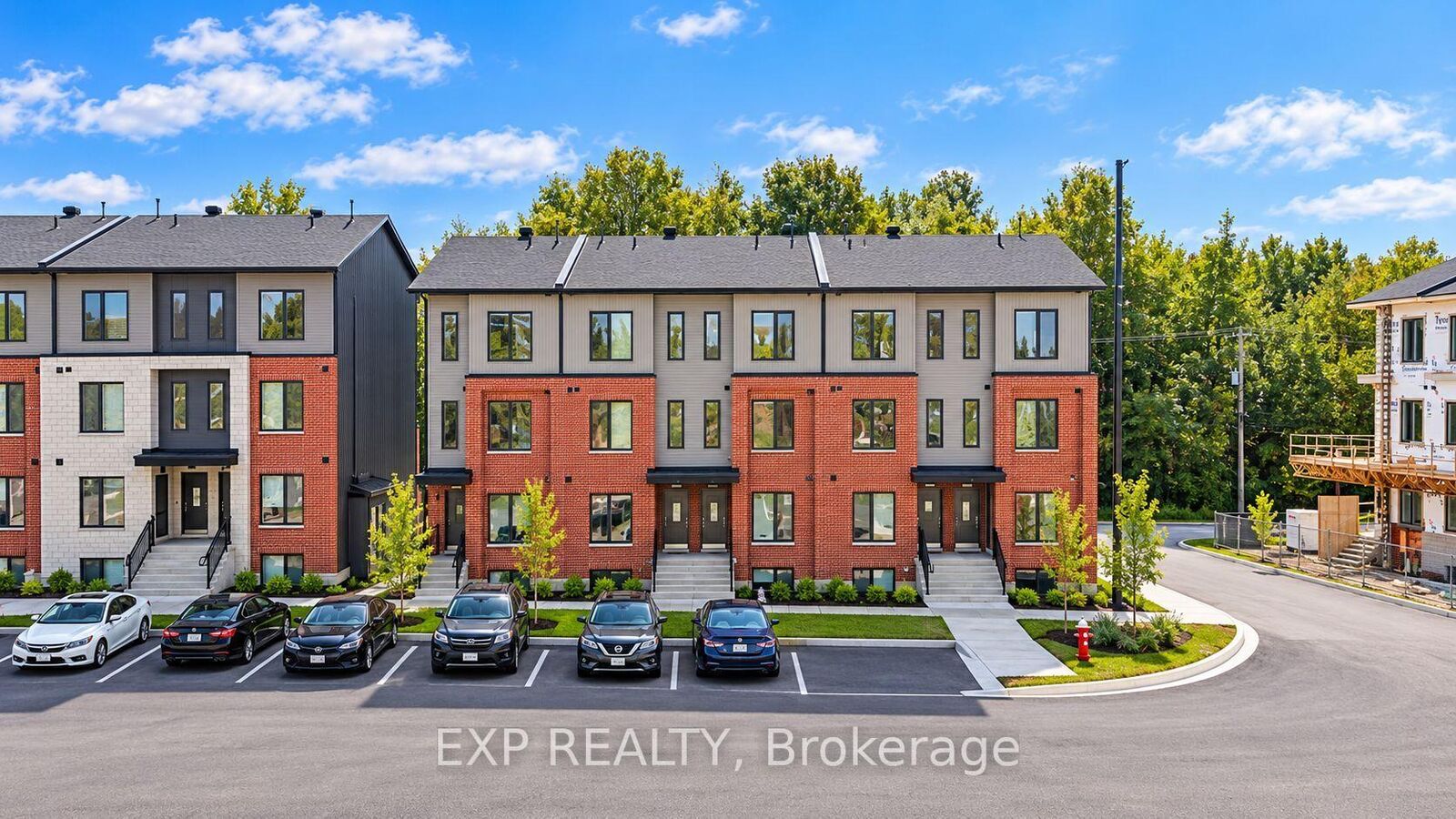 Property Photo:  215 Antelope Private  ON K2W 0C7 