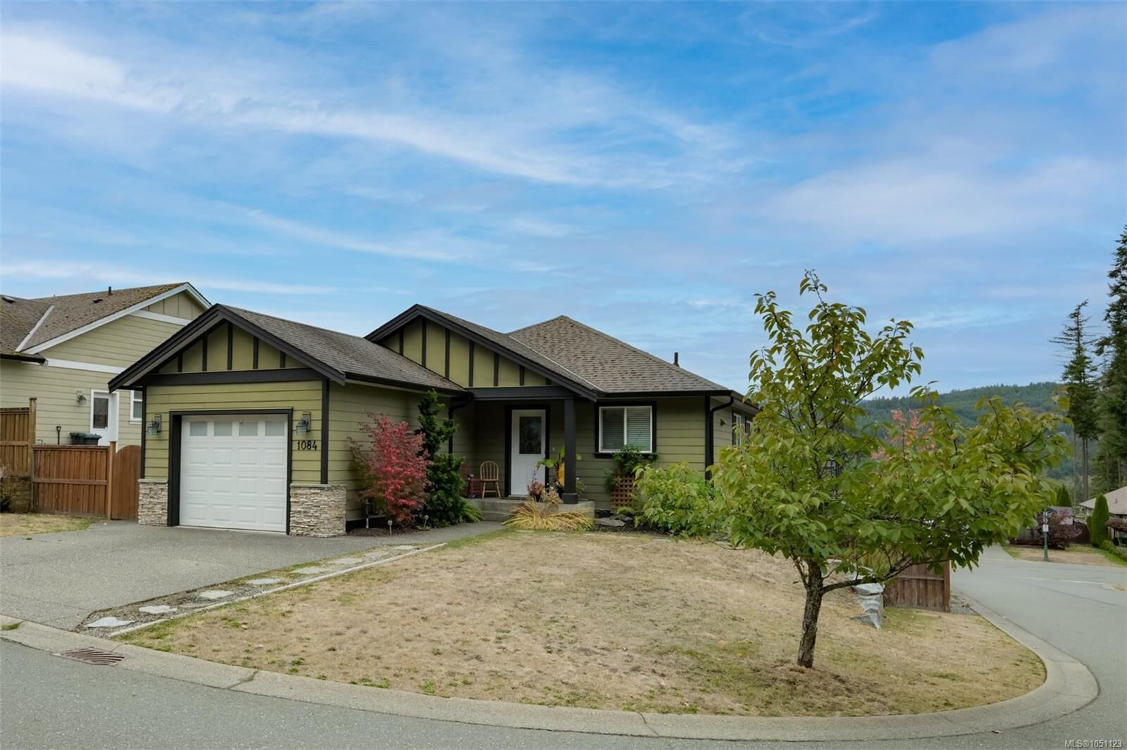 Property Photo:  1084 Lisa Close  BC V8H 2H8 