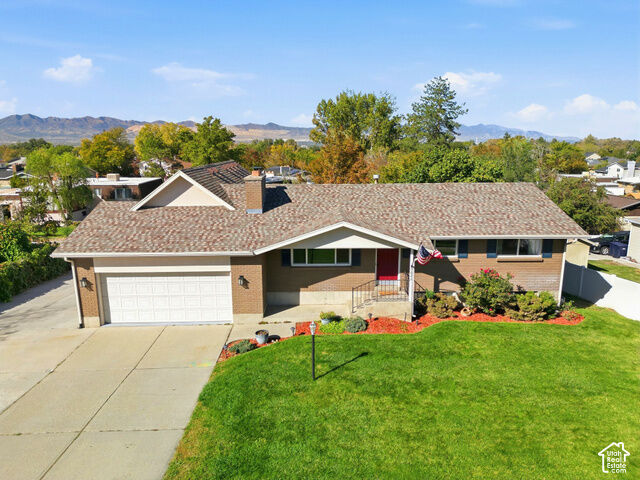 Property Photo: 9626 S Flint Dr UT 84094