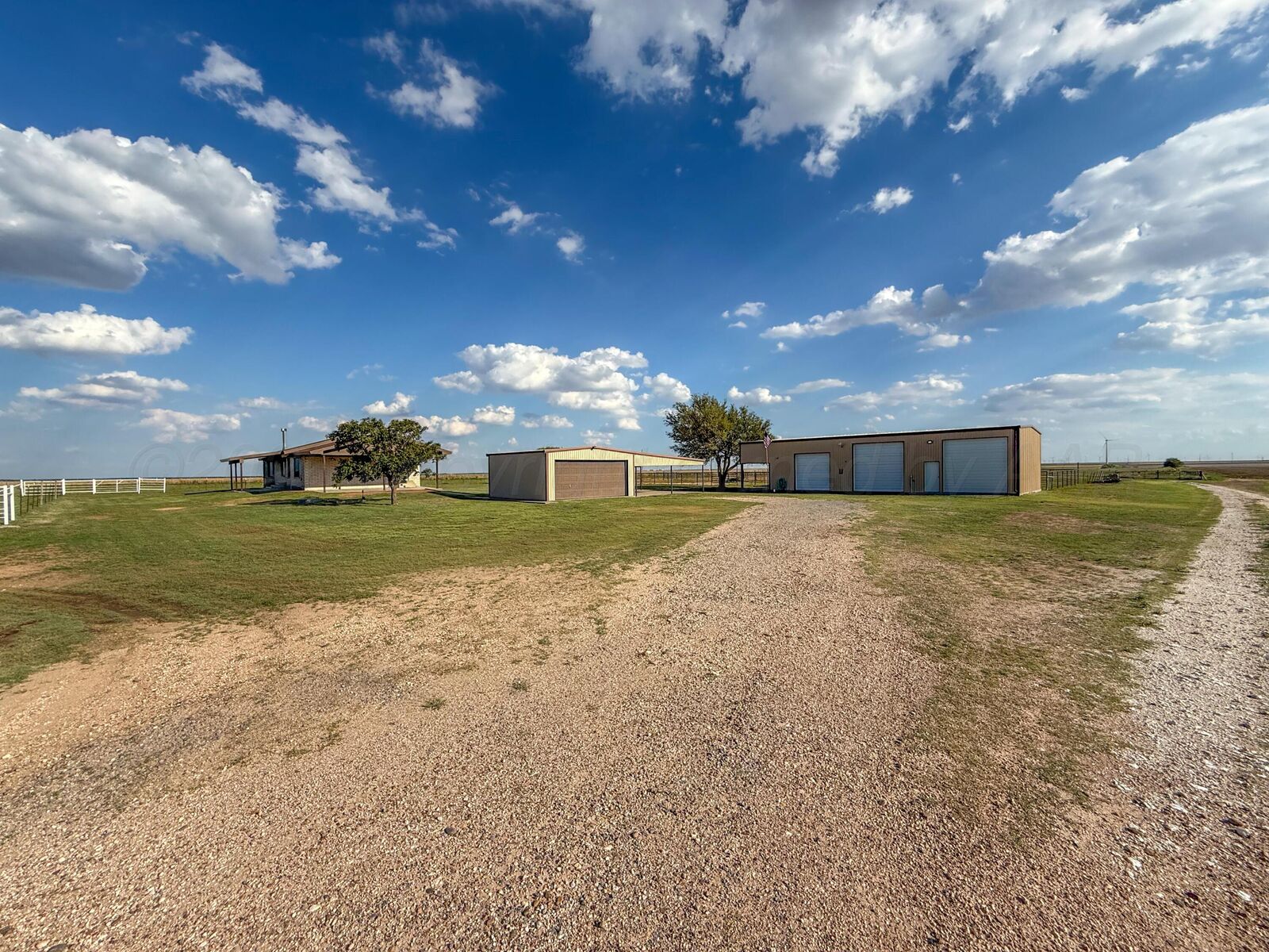 Property Photo:  2646 County Road 17  TX 79097 