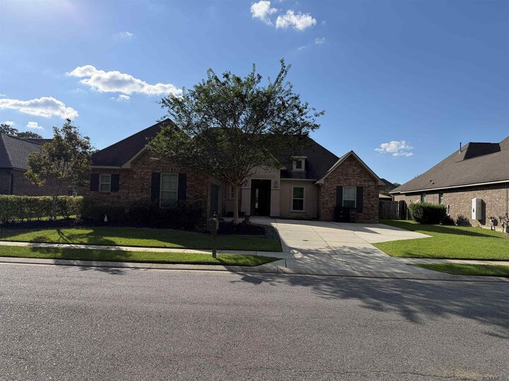 Property Photo:  4816 Harbor Ln  LA 70739 