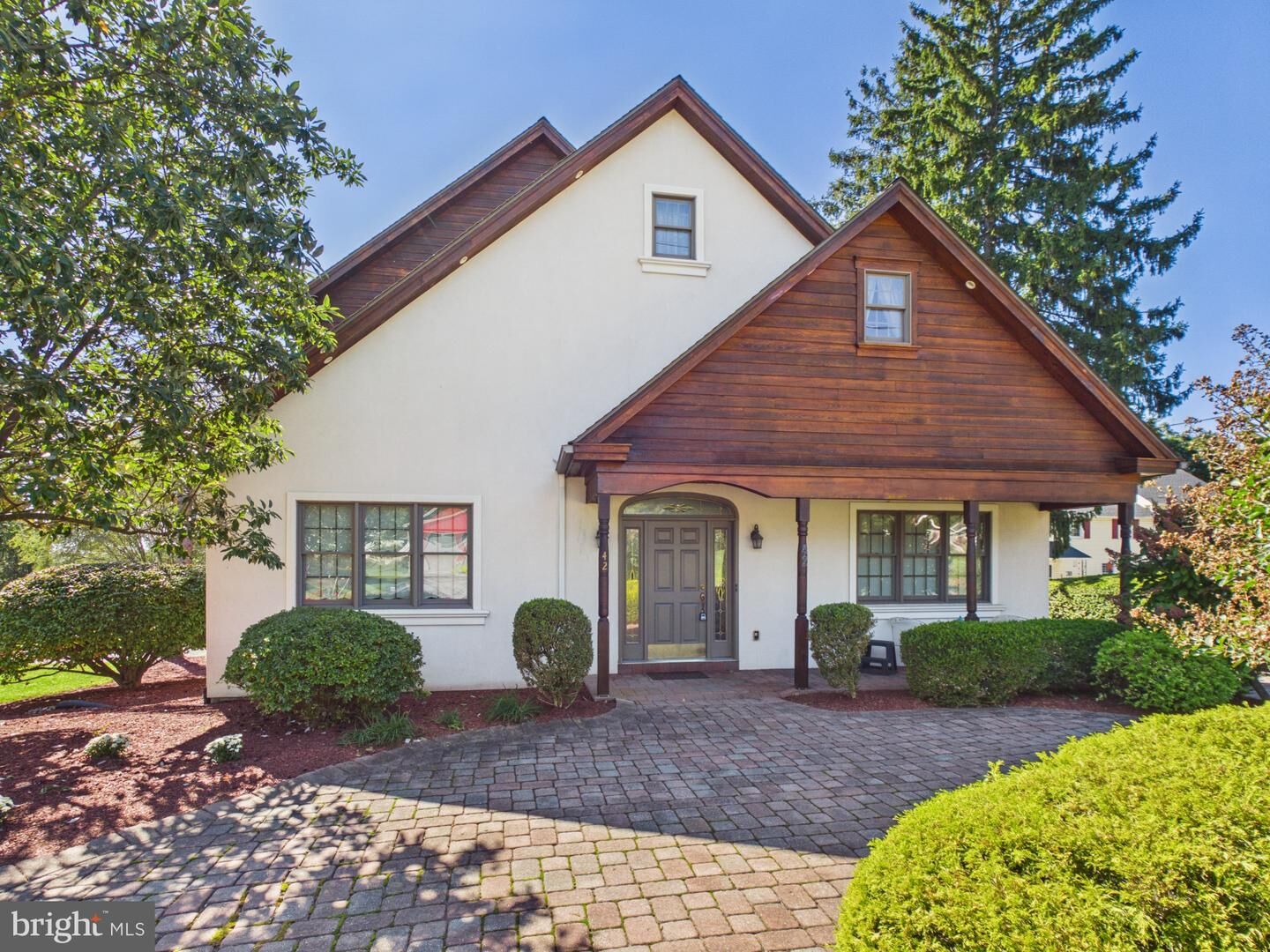 Property Photo:  42 Newport Road  PA 17527 