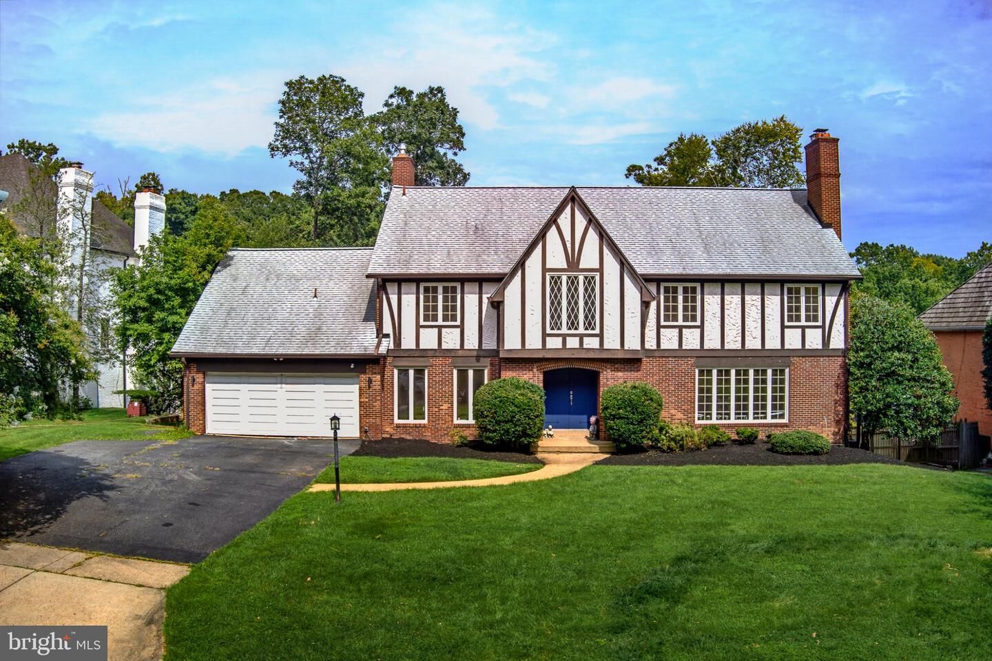 Property Photo:  10105 Sorrel Avenue  MD 20854 