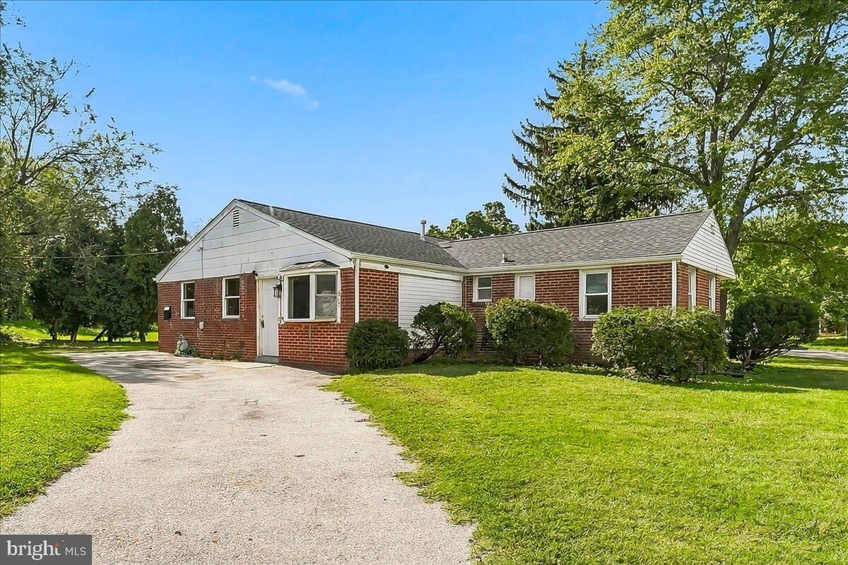 Property Photo: 567 Powderhorn Road PA 19406