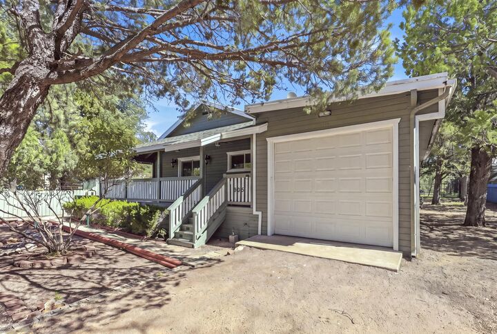 Property Photo:  905 N William Tell Circle  AZ 85541 