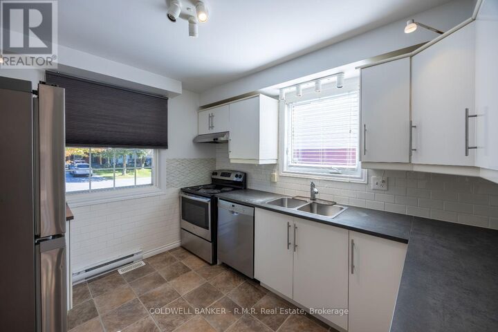 Property Photo:  385 Trailridge Crescent  ON L1K 1Y5 