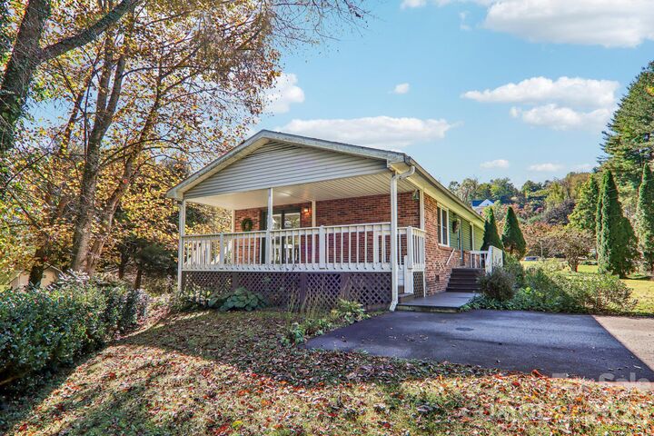 Property Photo:  96 Rhinehart Street  NC 28786 
