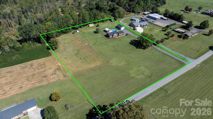 Property Photo:  7546 Long Island Road  NC 28609 