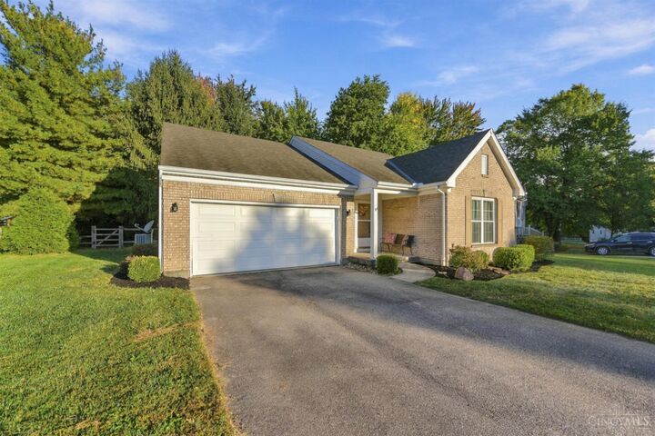 Property Photo: 3681 Shorewood Drive OH 45102