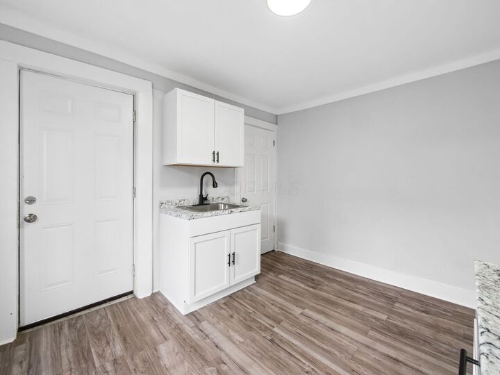 Property Photo:  1287 Sullivant Avenue  OH 43223 