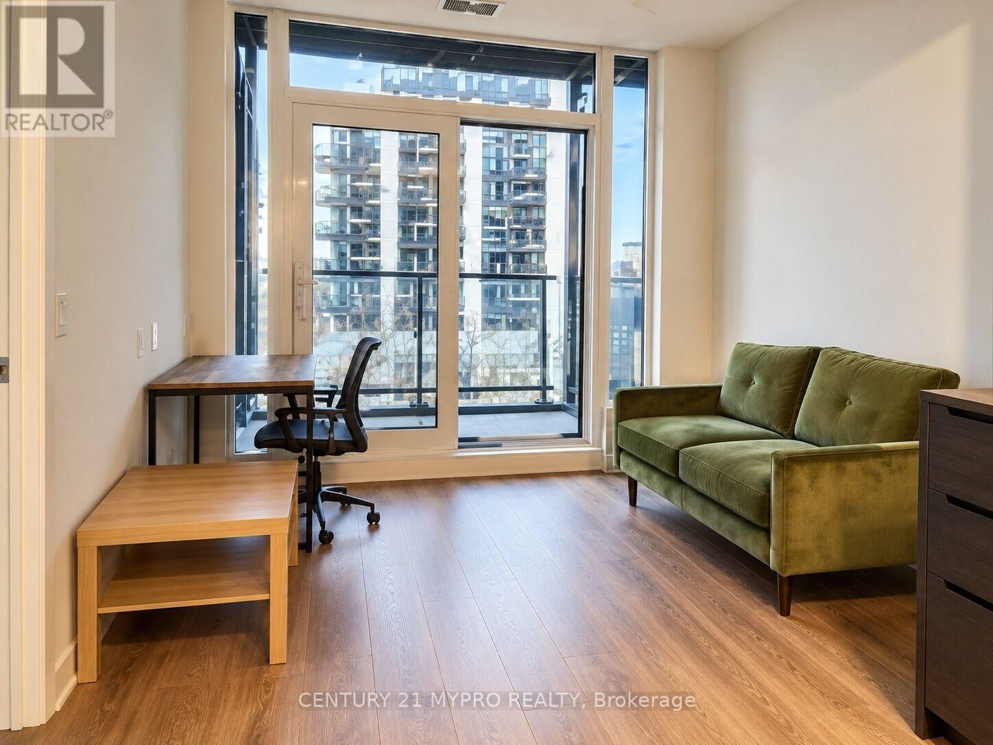 Property Photo: 1037 The Queensway 218 ON M8Z 0H5