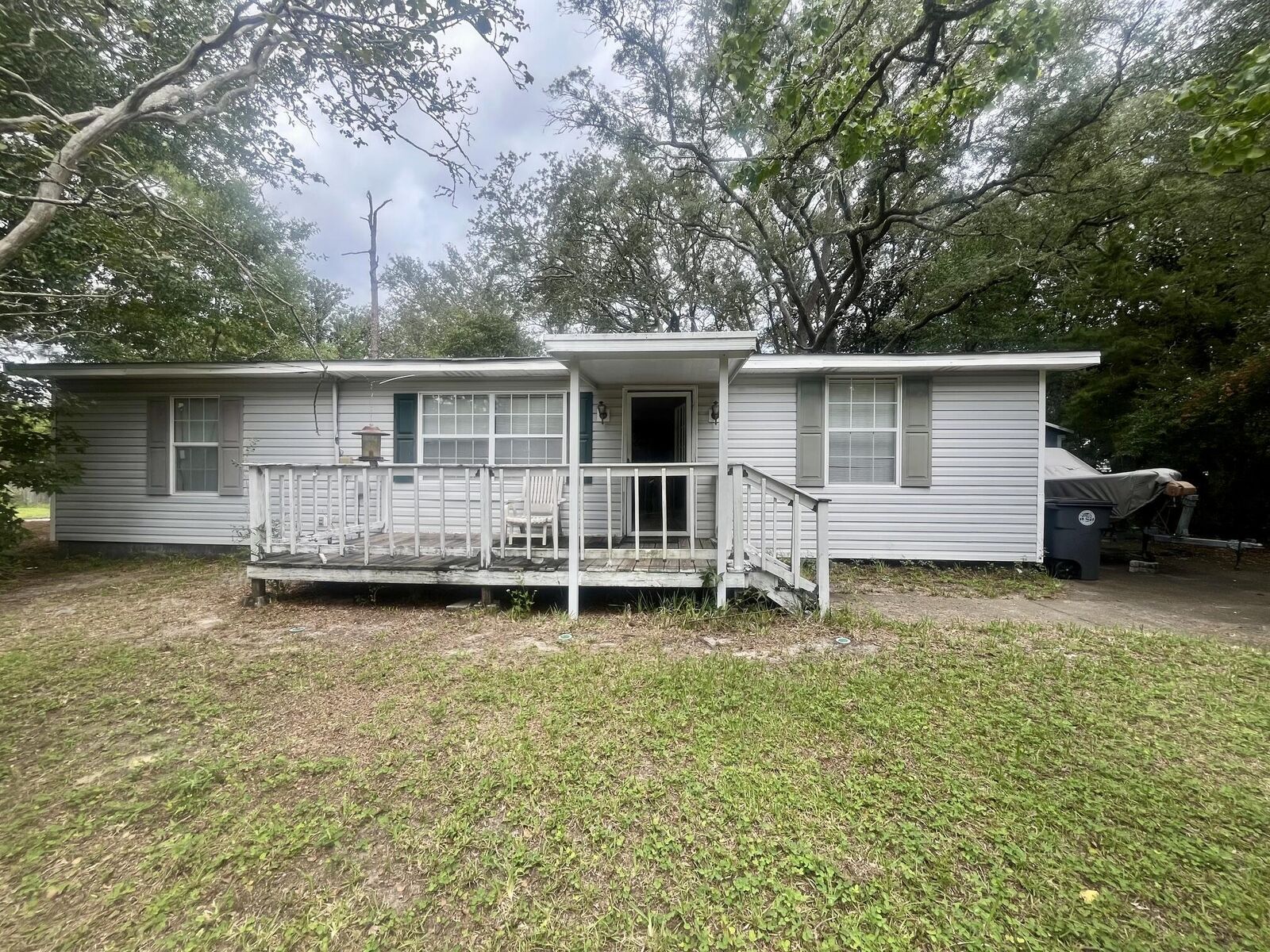Property Photo:  312 Hillcrest Avenue  FL 32580 