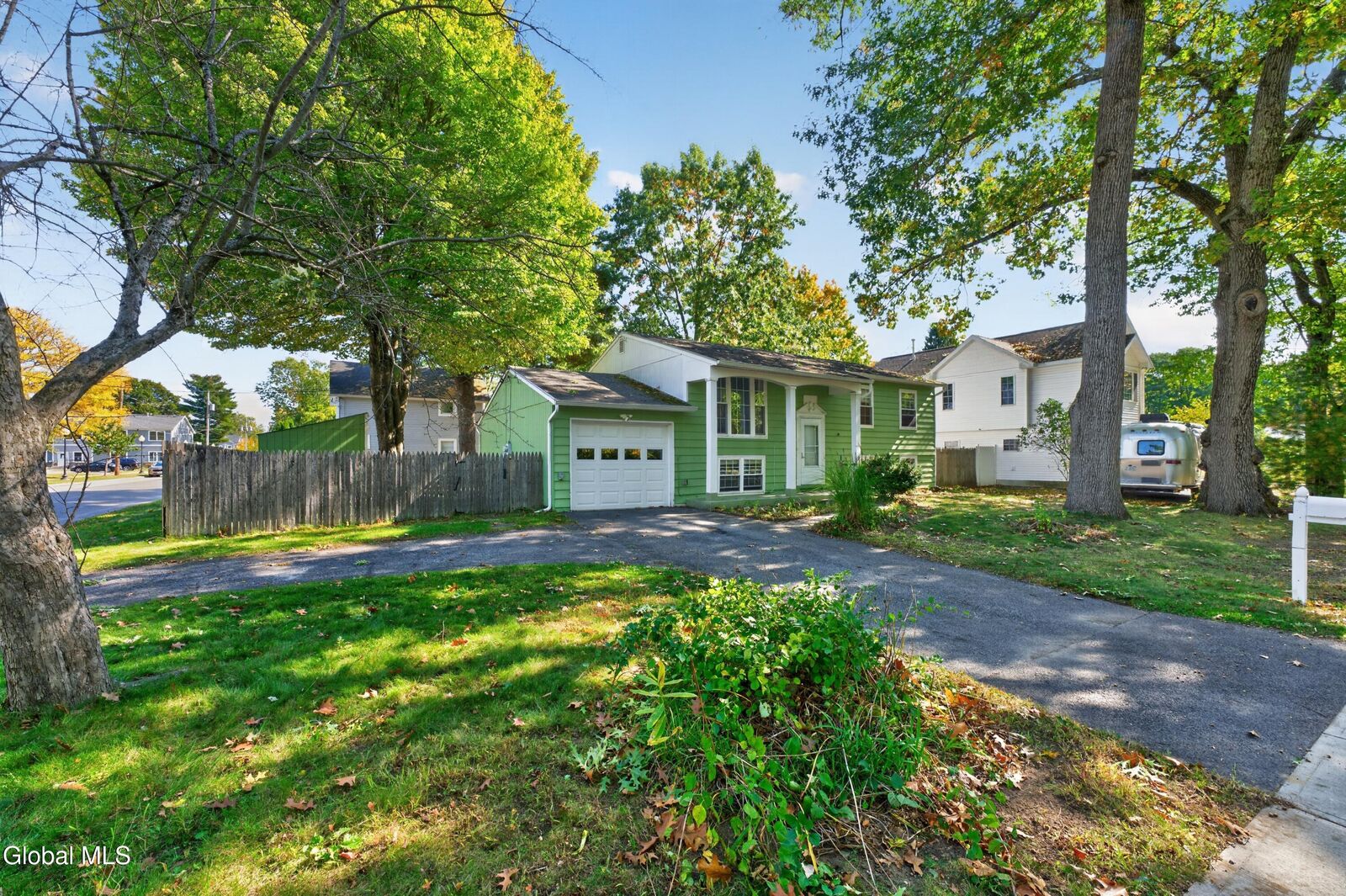 Property Photo:  51 Vanderbilt Avenue  NY 12866 