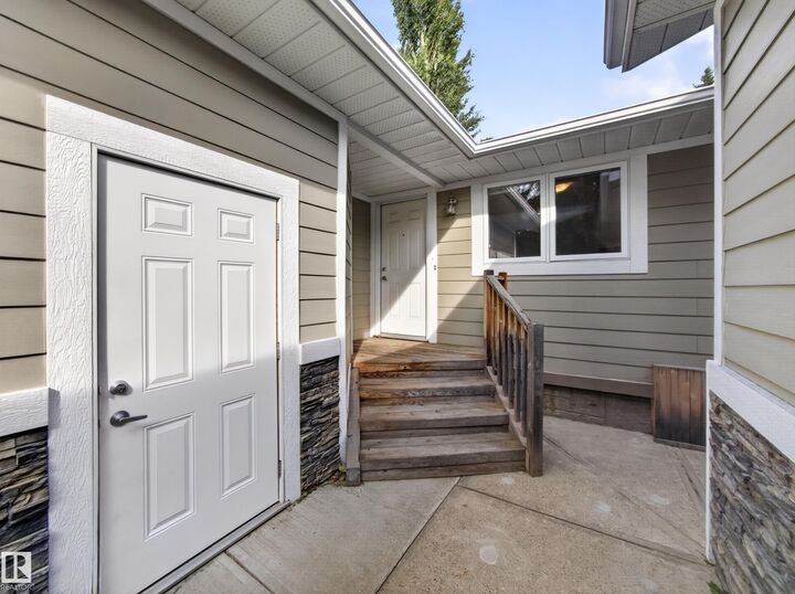 Property Photo:  16 Greenwood Way  AB T8A 0J5 