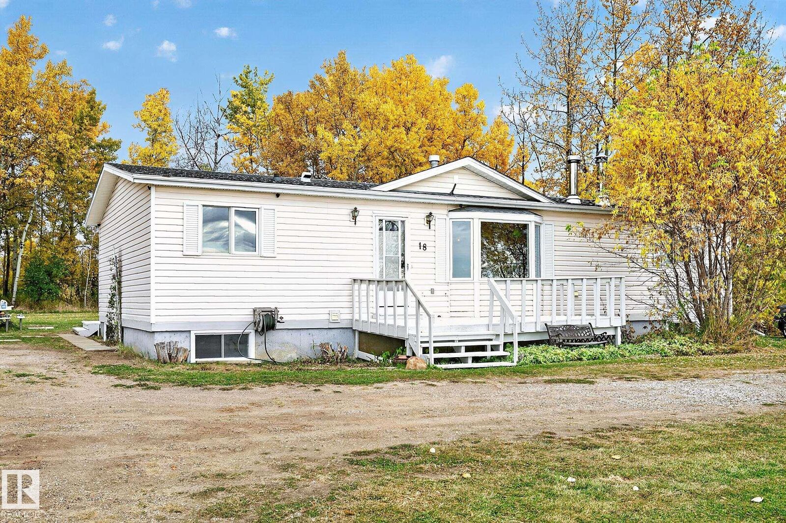 Property Photo:  53319 Rge Road 14 18  AB T7Y 0C2 
