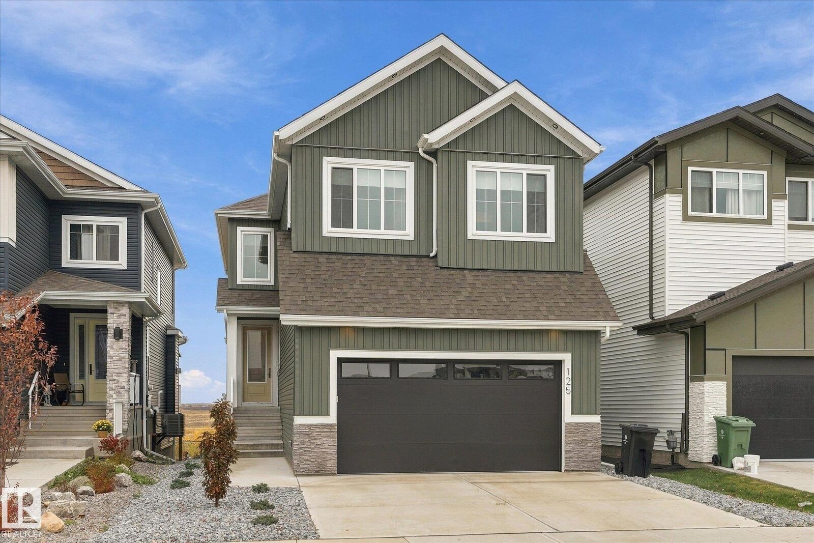 Property Photo:  125 Starling Way  AB T8L 1R5 