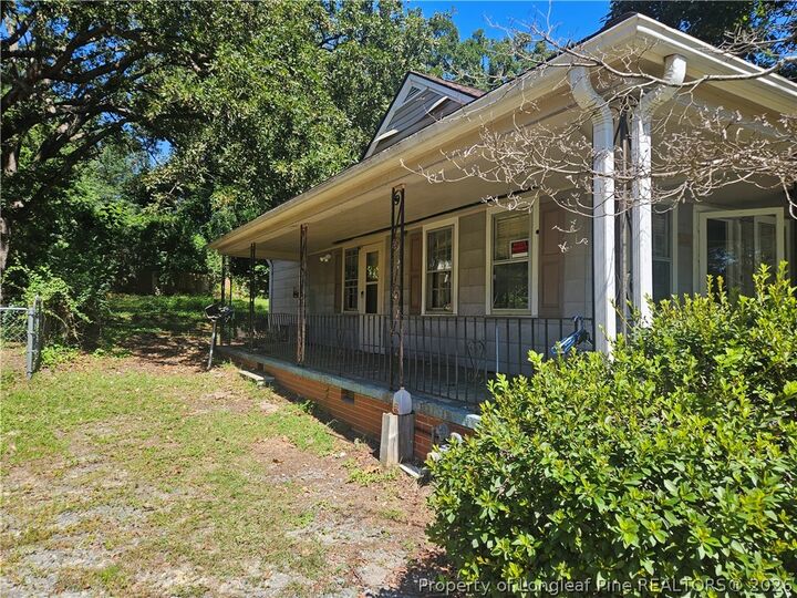 Property Photo: 811 Anarine Road NC 28303