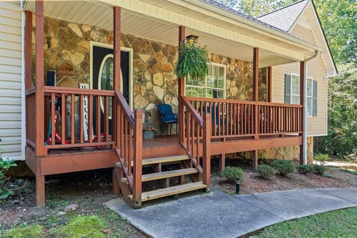 Property Photo: 795 Woodruff Road GA 30116