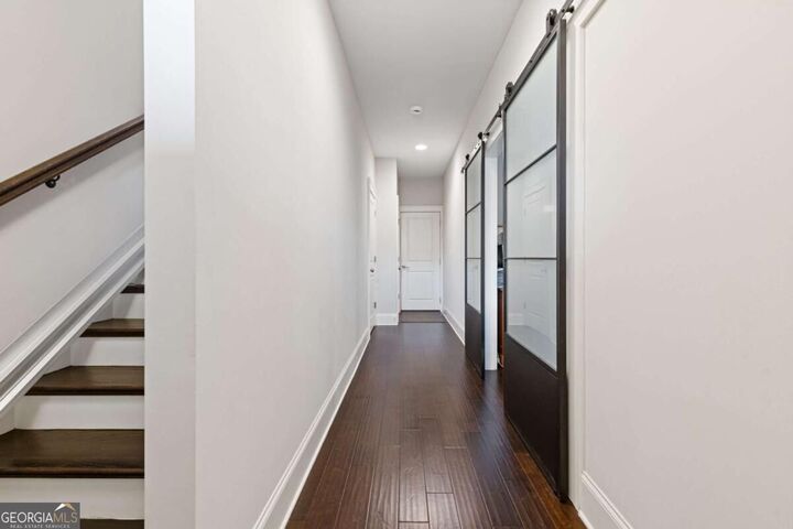 Property Photo: 118 Parkside West Court GA 30071