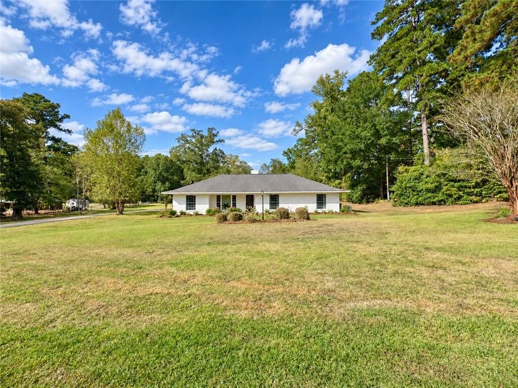 Property Photo:  124 Verna Drive  LA 71342 
