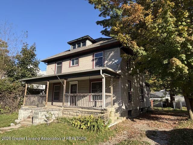 Property Photo:  408 W Lawrence Avenue  MI 48813 